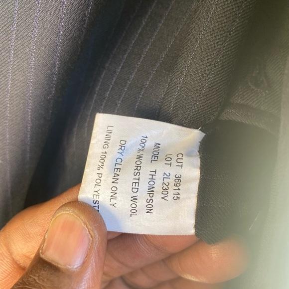 NW John Varvatos πΊπΈ π― Worsted Wool Suit, Sz 38R/31x32 - Picture 13 of 17